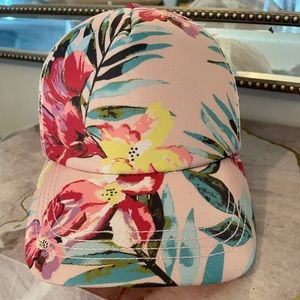 Super fun Women’s billabong hat.